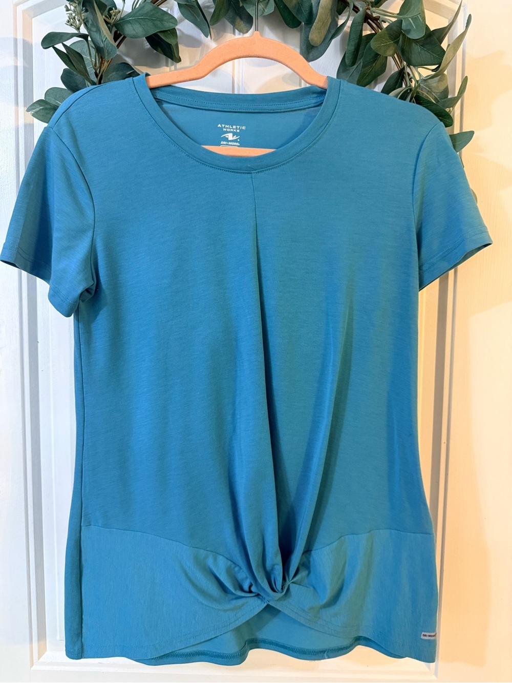💫10/$25 • Athletic Works Teal Short-Sleeve Knot-Front Top